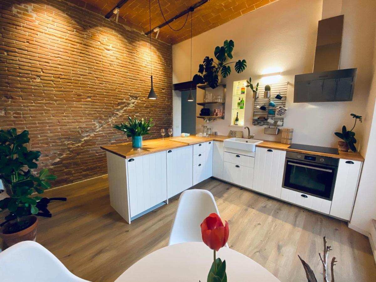 Civiconovantatre - New B&B San Vincenzo Bagian luar foto