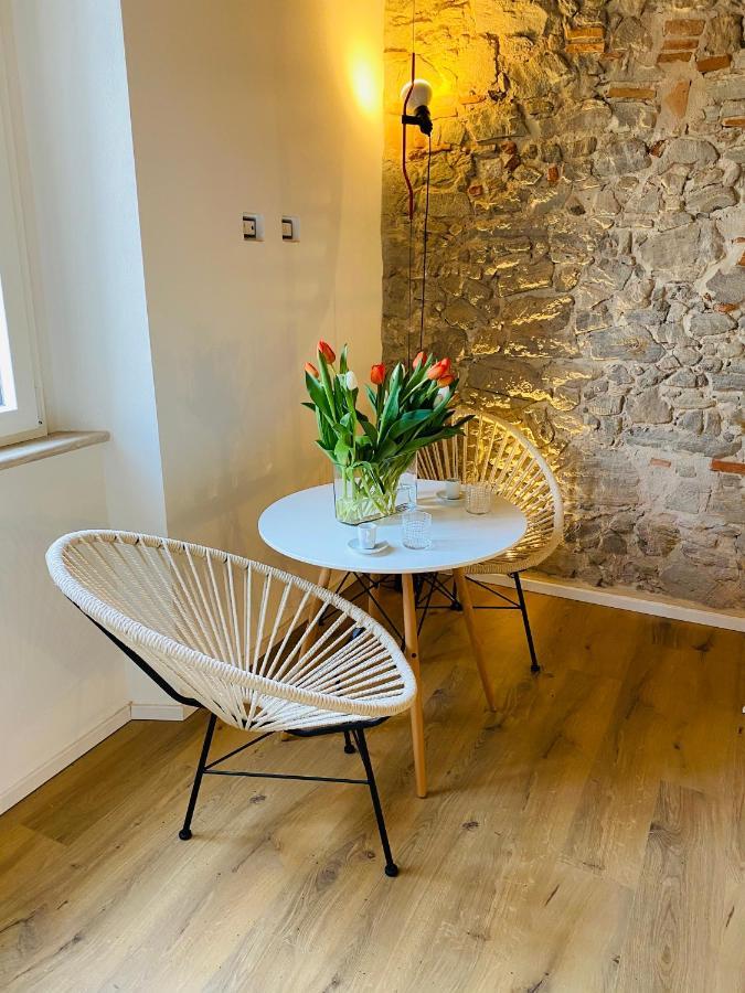 Civiconovantatre - New B&B San Vincenzo Bagian luar foto